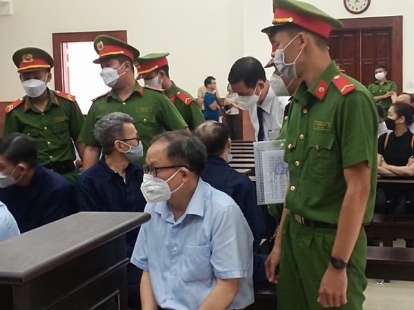 Hôm nay, ông Tất Thành Cang hầu tòa vụ bán rẻ 32 ha đất công cho Công ty Quốc Cường Gia Lai