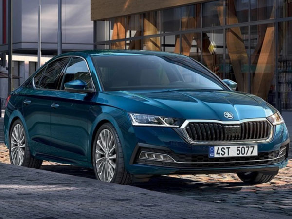 Cận cảnh Skoda Octavia - sedan giá rẻ sắp về Việt Nam 'đấu' Mazda3