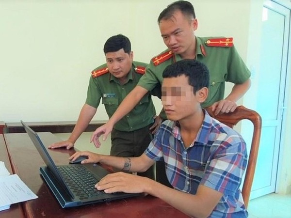 Công an 'tóm cổ' hacker đánh sập hàng loạt website của cơ quan, trường học