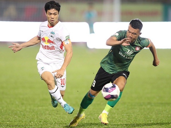Vòng 18 V.League 2022: Các đội khách trỗi dậy mạnh mẽ, nóng bỏng cuộc đua đáy bảng
