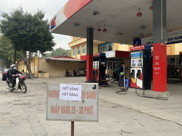 Nhiều cây xăng đóng cửa, Phó Thủ tướng chỉ đạo 'khẩn' với Bộ Công Thương