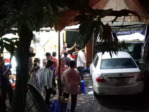 Tài xế khai lý do lao ôtô vào đám tang khiến 5 người bị thương
