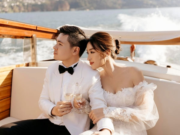 HOT: Đỗ Mỹ Linh công khai ảnh cưới, chính thức thông báo kết hôn với thiếu gia nhà bầu Hiển