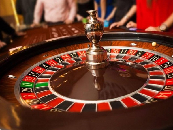 Vì sao Bộ Tài chính muốn thí điểm cho người Việt chơi casino đến năm 2024?