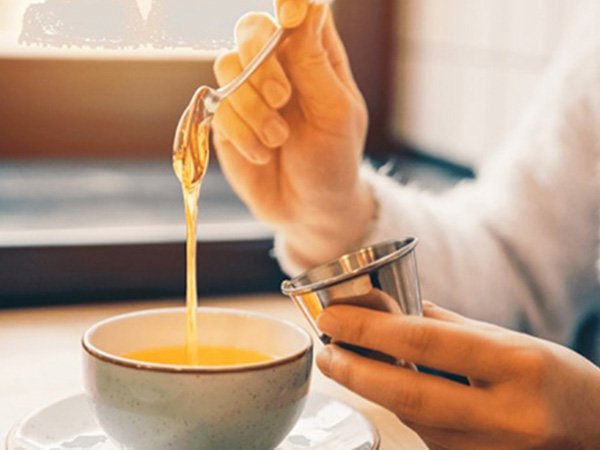 Mật ong - 'thần dược' bảo vệ sức khỏe và sắc đẹp trong mùa đông nhưng phải lưu ý điều này kẻo mất mạng