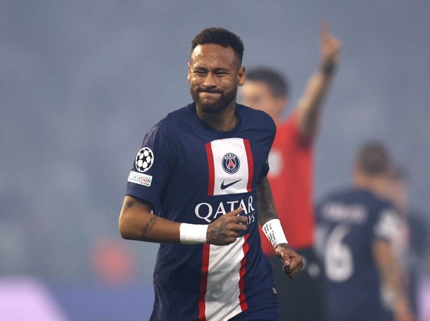 Neymar đối mặt án tù 5 năm vì trốn thuế và gian lận