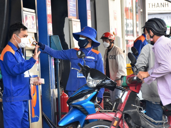 Thanh tra tại 2 nhà máy lọc dầu và 15 doanh nghiệp đầu mối xăng dầu