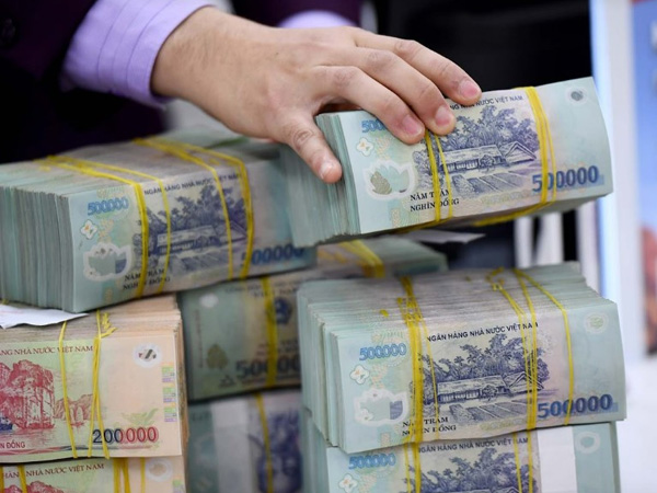 Đồng USD không ngừng tăng, tỷ giá trong nước được điều chỉnh mạnh