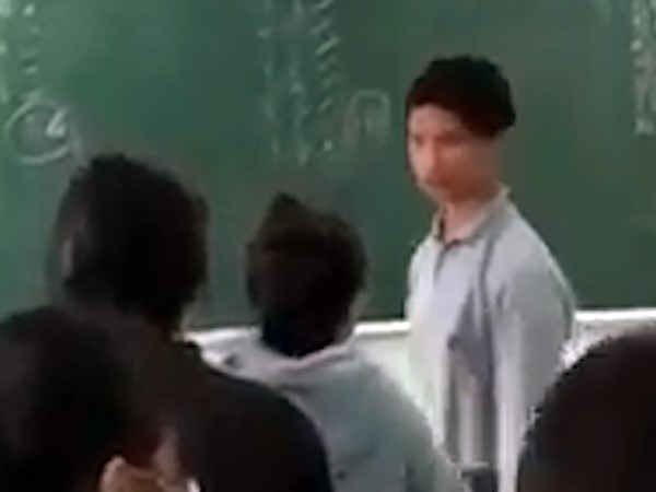 Nữ sinh THPT đấu khẩu, xưng ‘mày - tao’ với thầy giáo ngay trong lớp