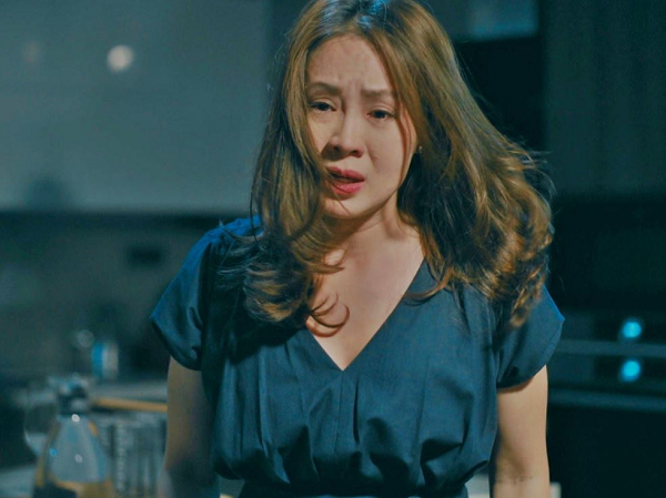 Diễn xuất được ca ngợi hết lời, Hồng Diễm vẫn gây tranh cãi ở phim mới