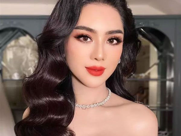 Lâm Khánh Chi phẫu thuật thanh quản dù đã 46 tuổi