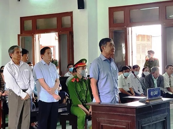 Vụ bán sỉ 262 lô đất ở Phú Yên: Đổ lỗi ngay từ ngày đầu xét xử
