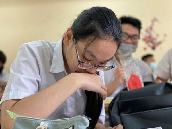 Vấn nạn dạy thêm học thêm: Sức ép từ các cuộc thi
