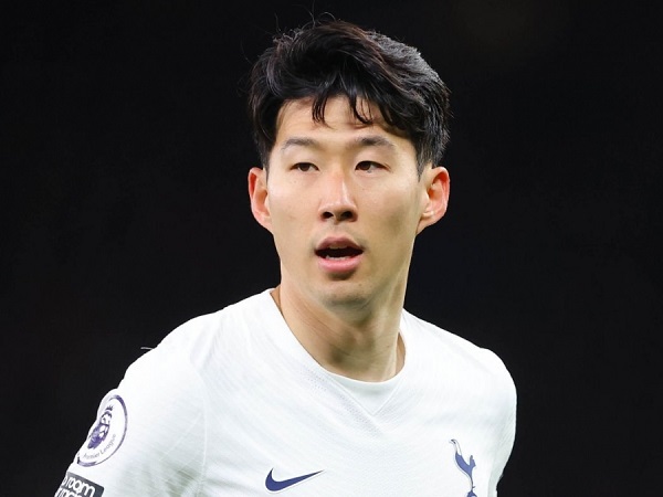 Lịch thi đấu bóng đá hôm nay 19/10: MU đại chiến Tottenham
