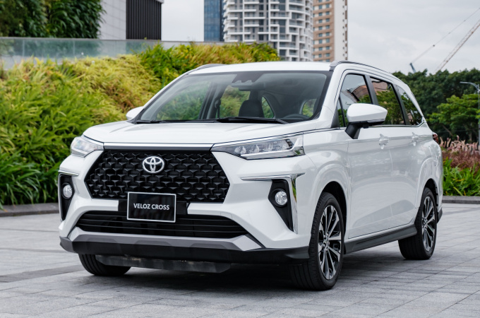 Mẫu MPV nào bán được nhiều nhất trong tháng 9/2022?