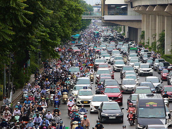 Thiếu bãi đỗ xe, Hà Nội không thể thu phí ô tô vào nội đô
