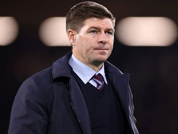 Steven Gerrard bị sa thải