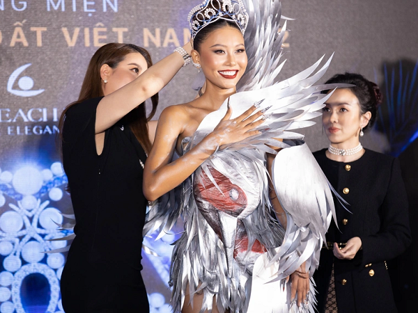 Miss Earth tụt hạng sau 2 năm tổ chức online, Thu Thảo lên đường dự thi