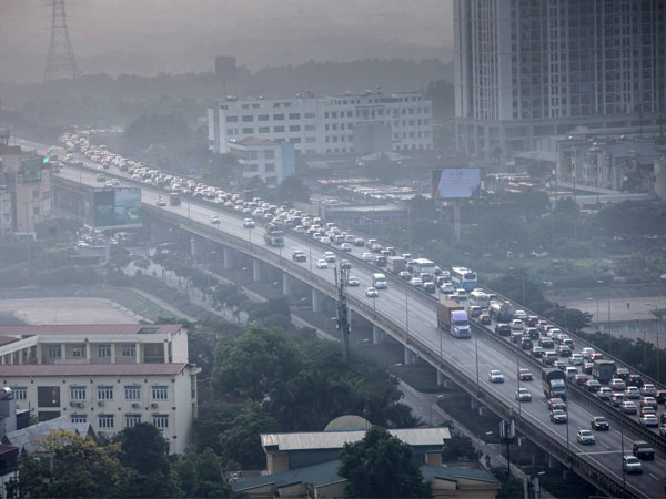 Bệnh viện lớn, trường đại học vẫn ở nội đô, Hà Nội thu phí khó giảm ùn tắc