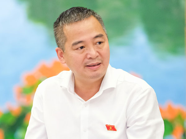 Tám tháng loay hoay đấu thầu thuốc, 3 đại biểu ngành y nói thẳng đến tân bộ trưởng