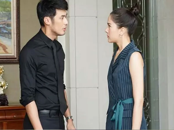 Con ốm không có tiền nhập viện, vợ giấu mấy chục triệu đi gọt cằmg