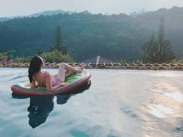 Chết vì nhiễm amip ăn não hiếm gặp sau khi bơi ở hồ