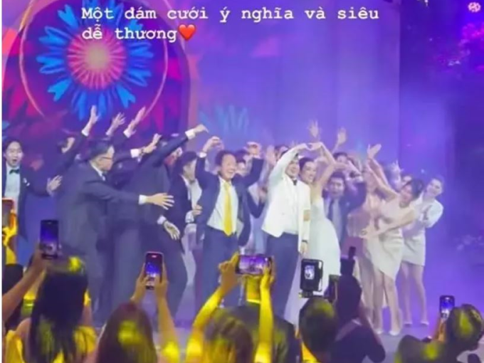 Bầu Hiển cùng Đỗ Vinh Quang, Đỗ Mỹ Linh nhảy dolce trong đám cưới