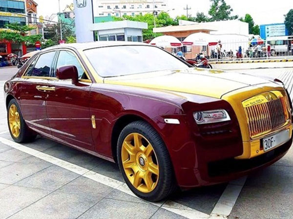 Không ai cọc tiền, siêu xe Roll-Royce Ghost mạ vàng của ông Trịnh Văn Quyết đấu giá thất bại, hạ giá xuống 9,7 tỷ