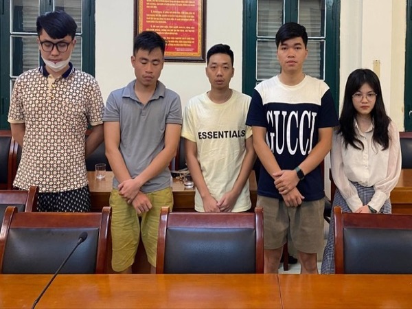 Bắt nhóm đối tượng mạo danh Bệnh viện mắt Trung ương, lừa đảo người cao tuổi