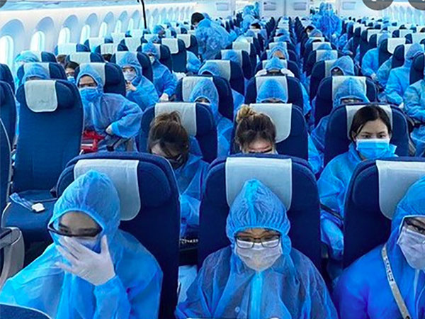 Bộ Công an yêu cầu Hà Nội và một số tỉnh cung cấp tài liệu 'chuyến bay giải cứu'