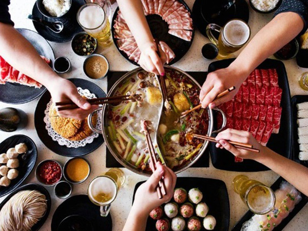 Người Việt có thói quen ăn lẩu 'độc khủng khiếp', dễ gây hỏng dạ dày, sớm muộn gì cũng ung thư