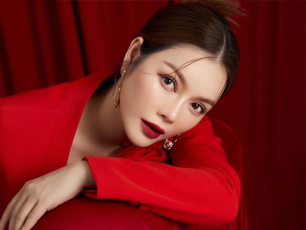 Lý Nhã Kỳ phủ nhận tin đồn bị bắt