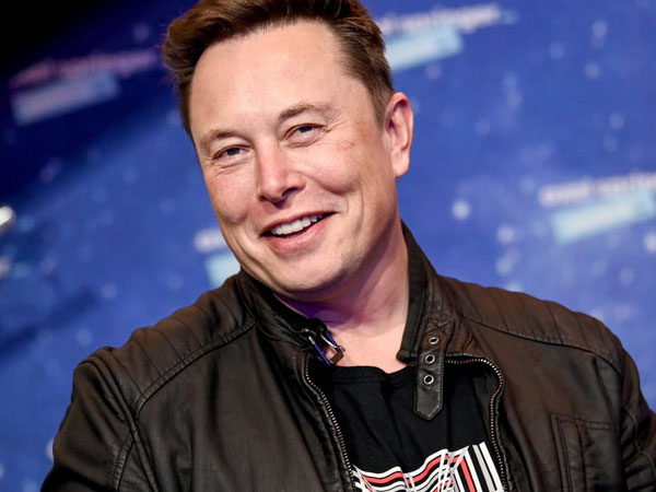 Tài sản của tỉ phú Elon Musk tăng vọt sau khi tiếp quản Twitter