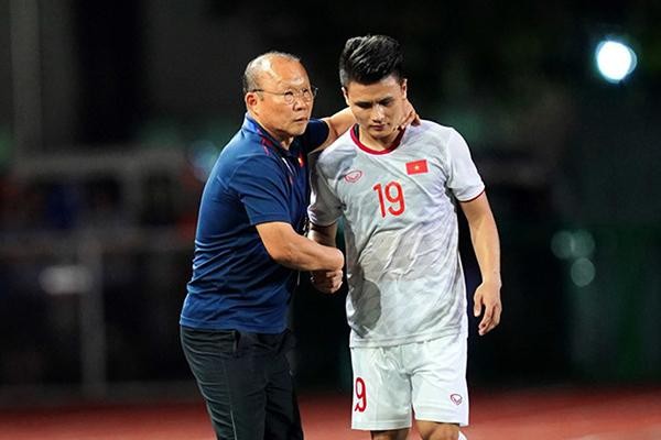 Ông Park Hang-seo nhận tin cực xấu, VFF xác nhận Quang Hải không dự AFF Cup 2022