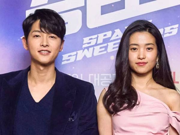 Phía Song Joong Ki và Kim Tae Ri lên tiếng về ảnh bí mật hẹn hò ở Paris