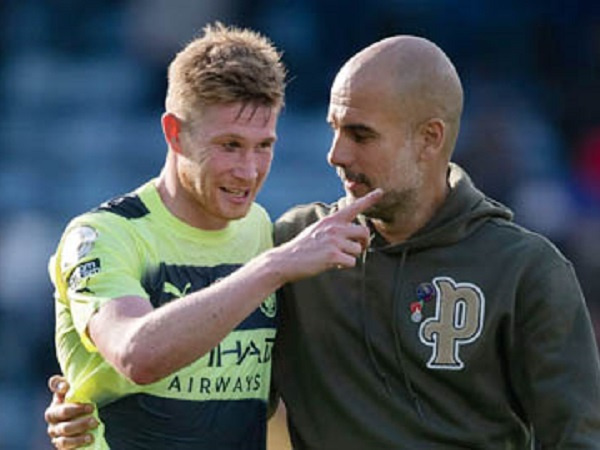 Pep Guardiola: 'Tôi và De Bruyne thiếu mỗi nước ngủ cùng nhau'