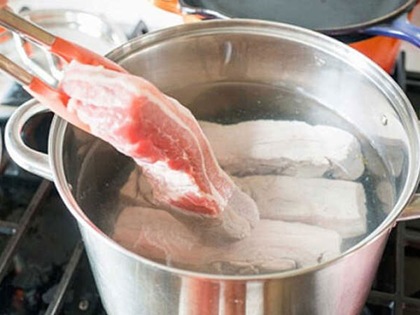 Sai lầm khi chế biến thịt có thể khiến món ăn thành 'thuốc độc', đáng tiếc nhiều người mắc phải mà không biết