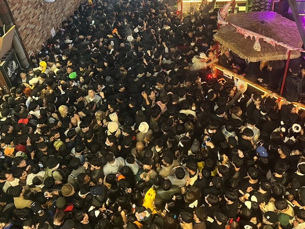 'Con hẻm tử thần' ở Itaewon là chiếc bẫy chết chóc từ lâu