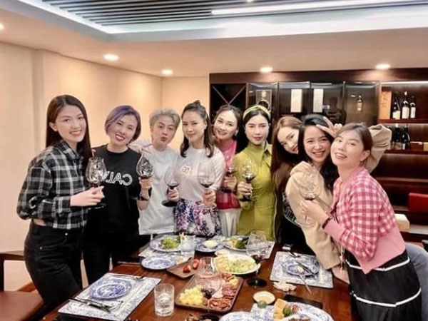 Dàn mỹ nhân hội ngộ mừng sinh nhật Bảo Thanh, Nhã Phương gây ấn tượng với visual không góc chết