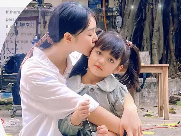 Quỳnh Kool gây bất ngờ khi lần đầu làm mẹ trên phim
