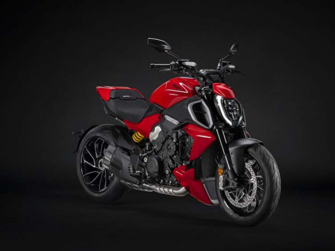 Ducati Diavel V4 2023 'lột xác' với diện mạo hoàn toàn mới
