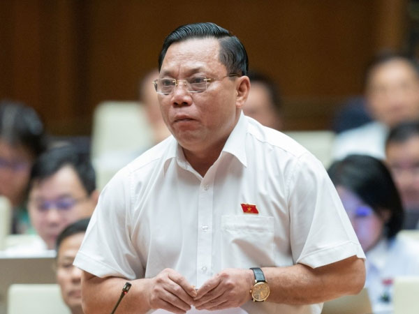 Công an Hà Nội đang điều tra vụ rửa tiền nhiều nghìn tỷ