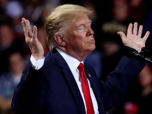 Bầu cử giữa kỳ Mỹ: Những người lọt vào mắt xanh của ông Donald Trump