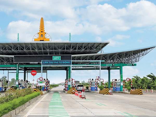 Công ty liên quan hoa hậu Ngọc Hân thoát lỗ