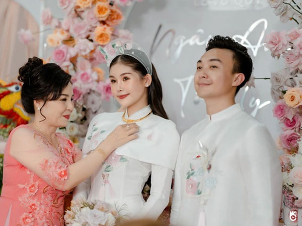 Hoa hậu Ngân Anh rạng rỡ trong lễ vu quy với chồng biên tập viên