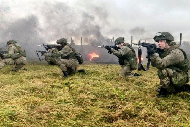 Nga gửi 87.000 lính mới sang Ukraine, Mỹ sẽ đưa bom hạt nhân tới châu Âu