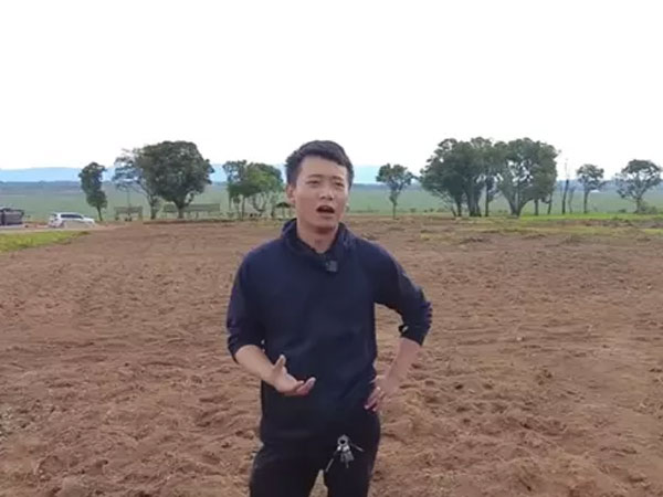 Quang Linh tiếp tục chi khủng vào tài sản bạc tỷ, chờ thu lãi to