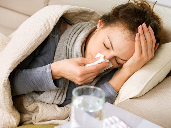 Khổ sở vì sốt virus 'hành hạ': Ốm cả tuần không khỏi, cơ thể suy kiệt như vừa trải qua đại phẫu