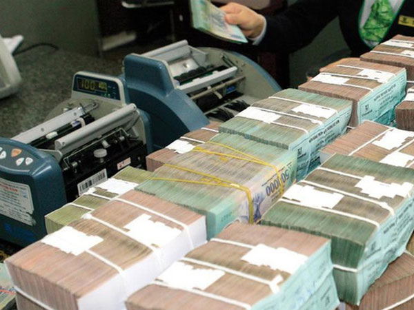 Gần 900.000 tỷ 'nằm' ở ngân hàng, chậm giải ngân: Trách nhiệm của ai, vì sao?