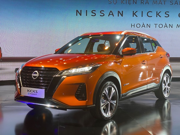 Nissan Kicks dùng động cơ Hybrid, giá từ 789 triệu đồng